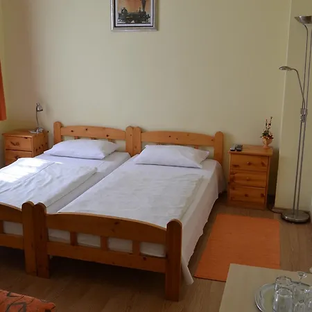 Lokomotiv Motel Eger